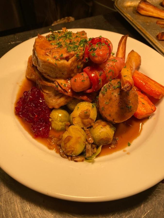 Red Lion Inn ชิปปิงแคมป์เดน ภายนอก รูปภาพ