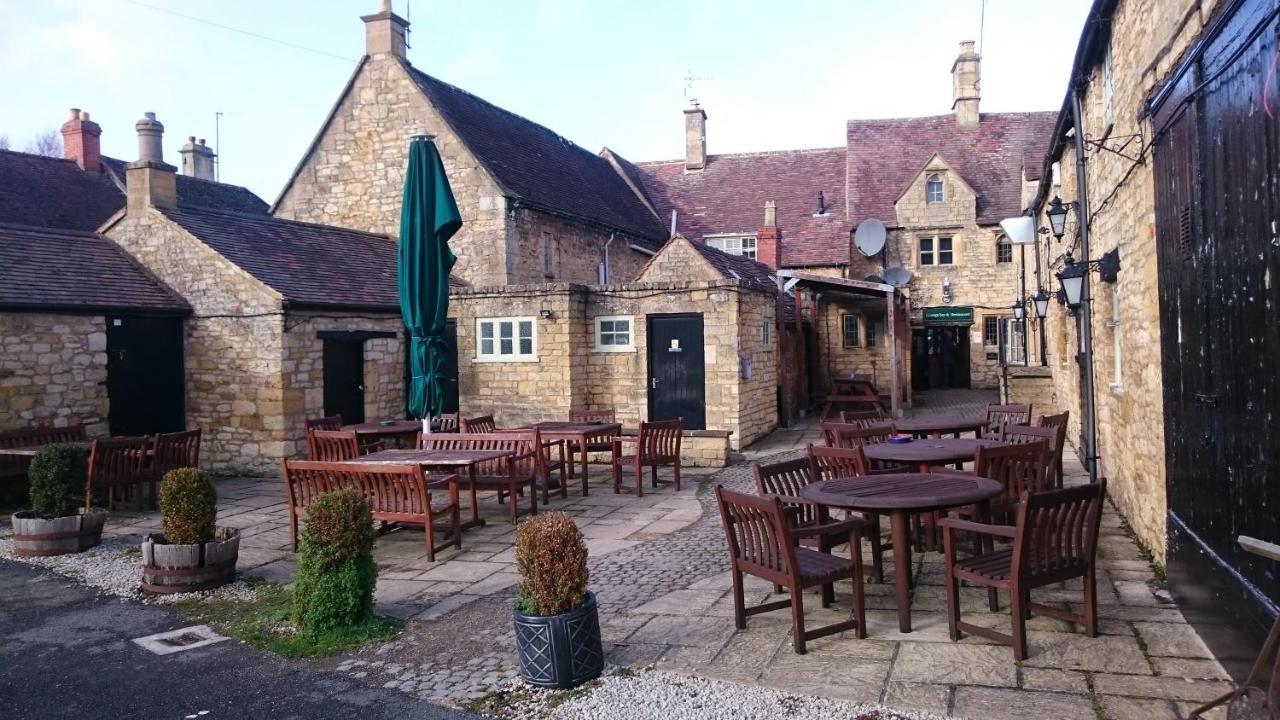Red Lion Inn ชิปปิงแคมป์เดน ภายนอก รูปภาพ
