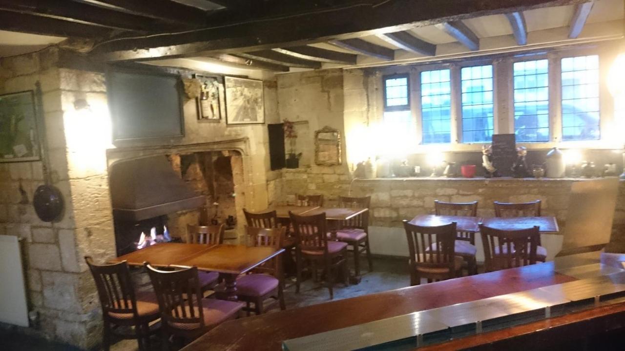 Red Lion Inn ชิปปิงแคมป์เดน ภายนอก รูปภาพ